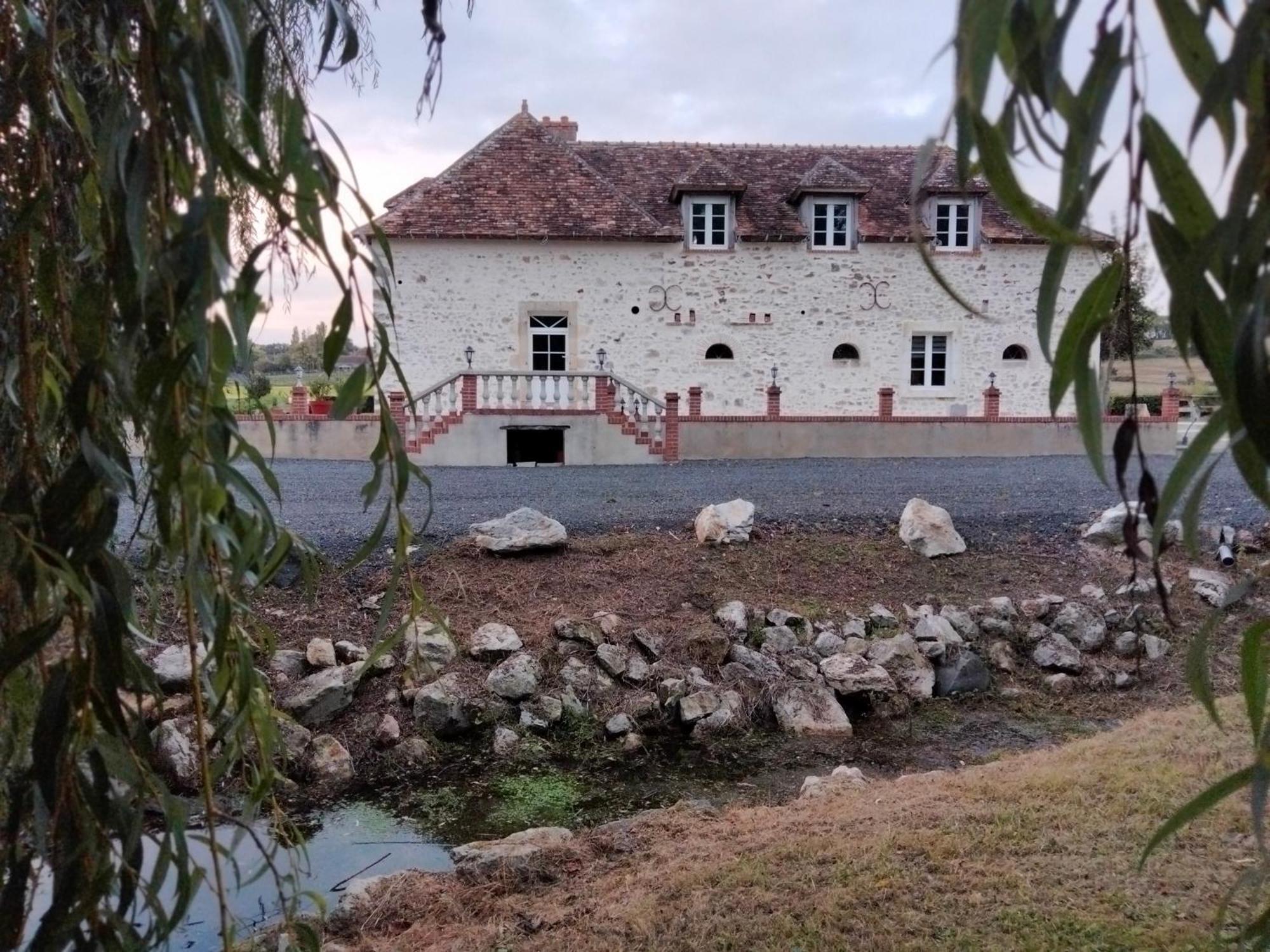 Gite & Chambre D'Hotes Du Moulin Villa Brûlon Buitenkant foto